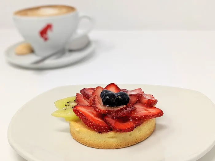 Angelo Elia the Bakery Bar Picture 8