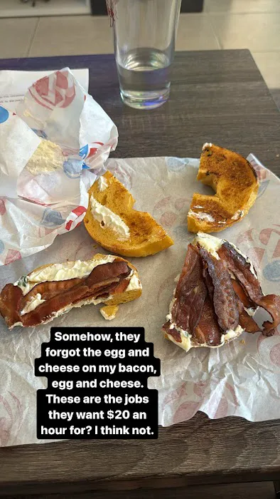 Brooklyn Water Bagel Picture 1