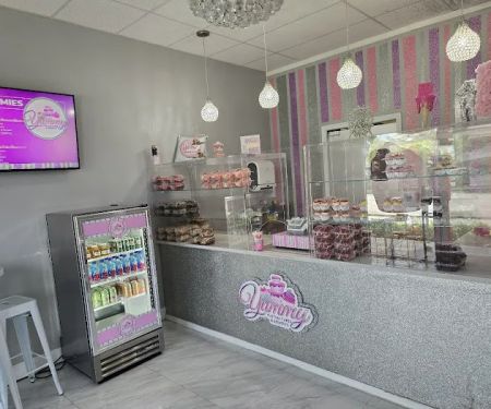 Yummy Custom Cakes & Desserts