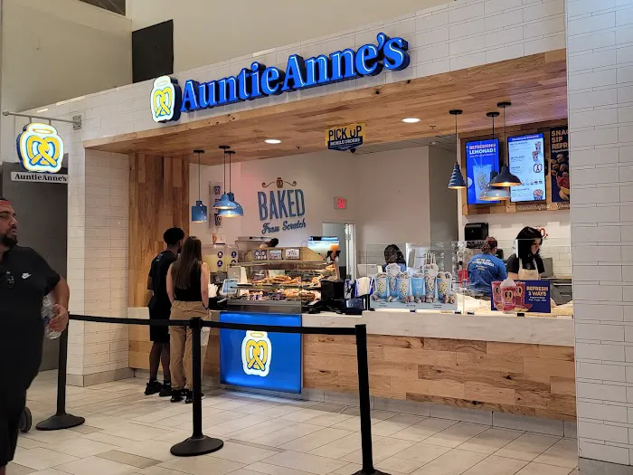 Auntie Anne's Picture 5