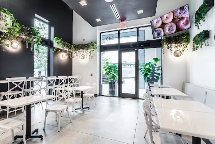Mitch's Downtown Bagel Cafe Picture 6
