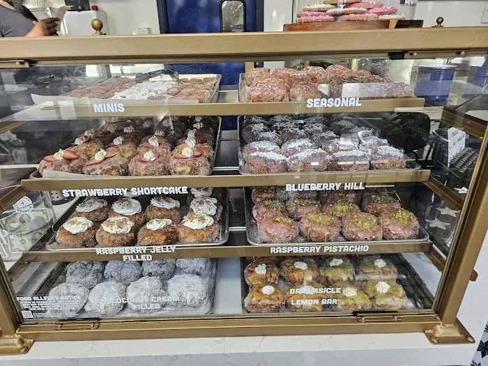 Parlor Doughnuts Picture 5