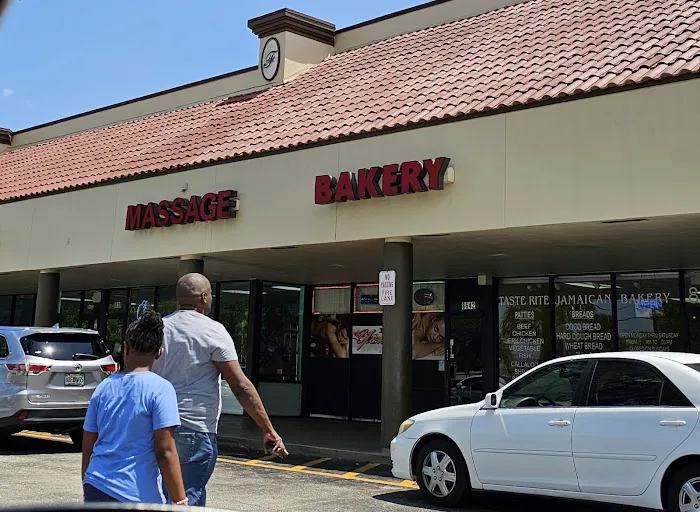 Taste Rite Jamaican Bakery Picture 3