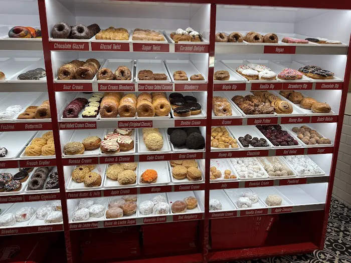 The Hollywood Donut Factory Picture 4