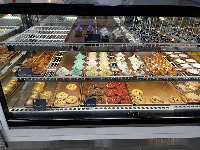Vicky Bakery Plantation Picture 10