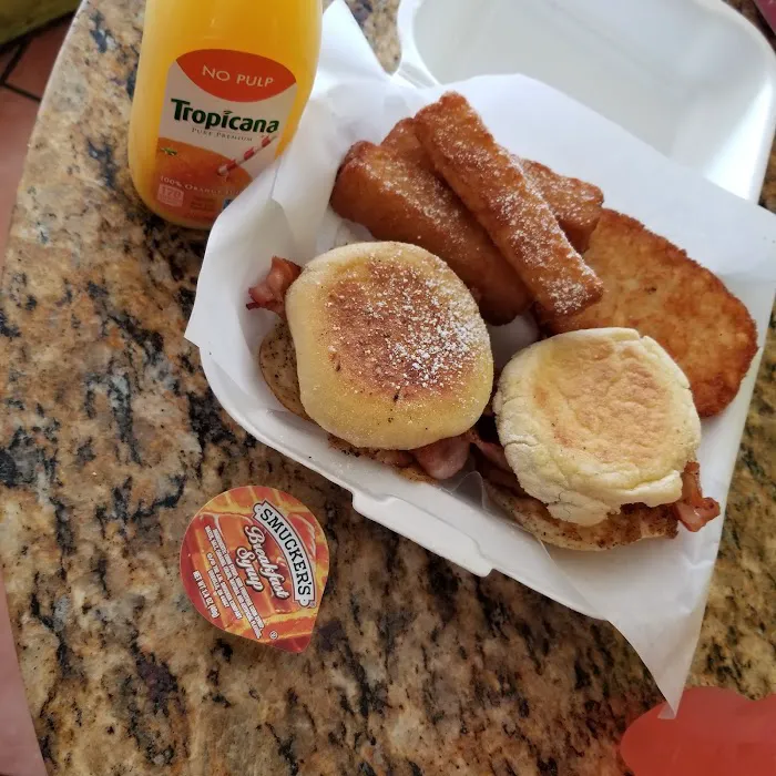 Delicious Creations Bakery & Cafe Picture 7