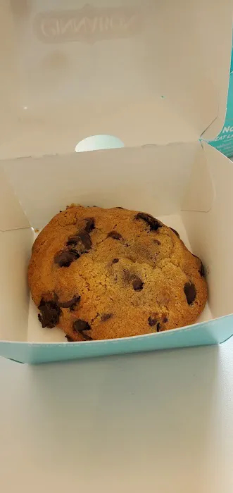 Cinnabon Picture 8