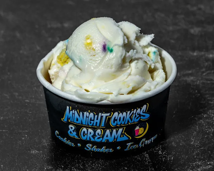 Midnight Cookies & Cream Davie Picture 5