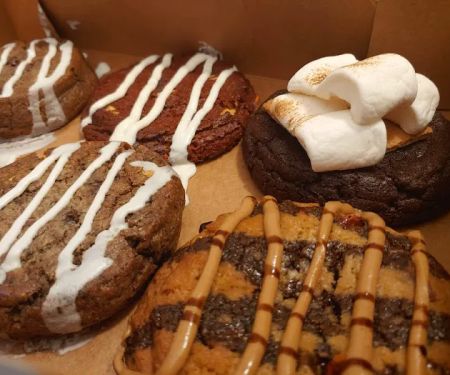 Midnight Cookies & Cream Davie