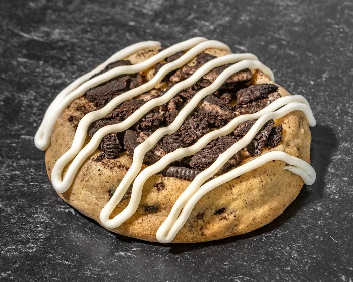Midnight Cookies & Cream Davie Picture 7