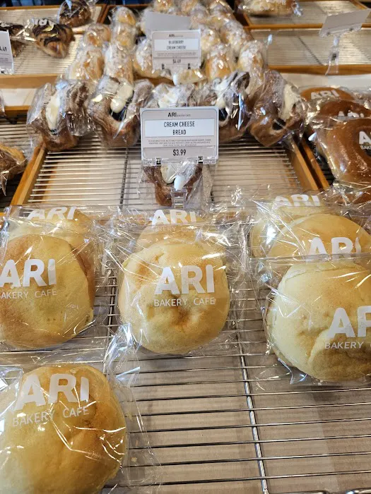 ARI Bakery Cafe Picture 10
