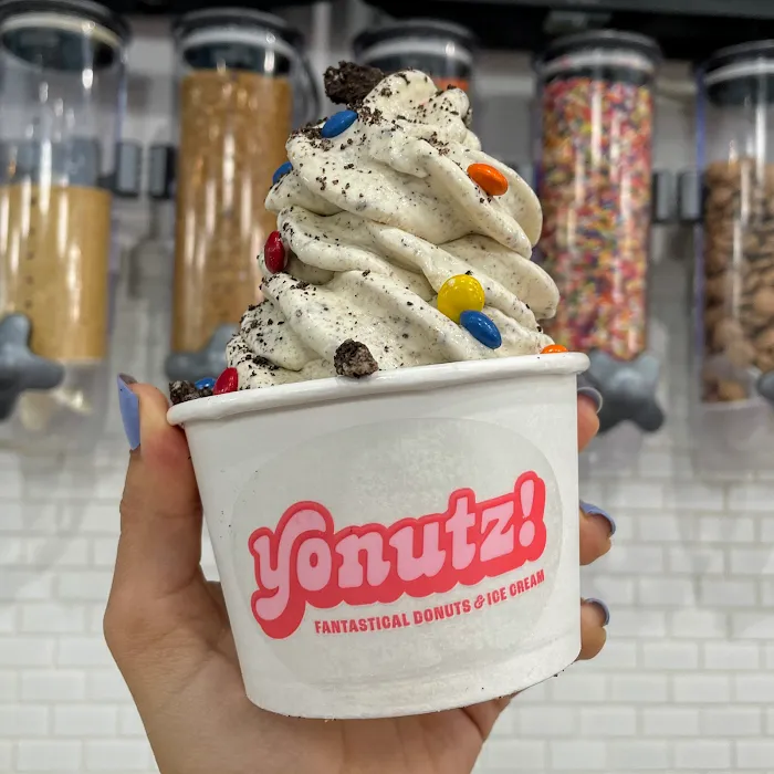 Yonutz Donuts and Ice Cream - Sunrise Picture 10