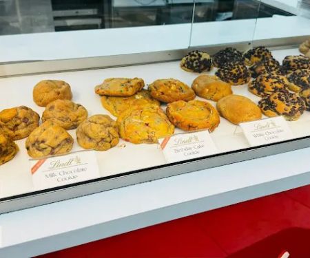 La Boom Bakery - Sawgrass Mills