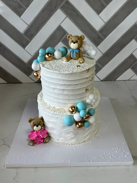 Vicky Bakery Hollywood Picture 7