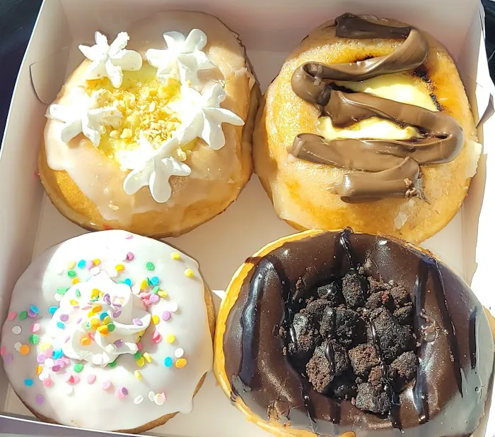 DonutMakers Hollywood Picture 3