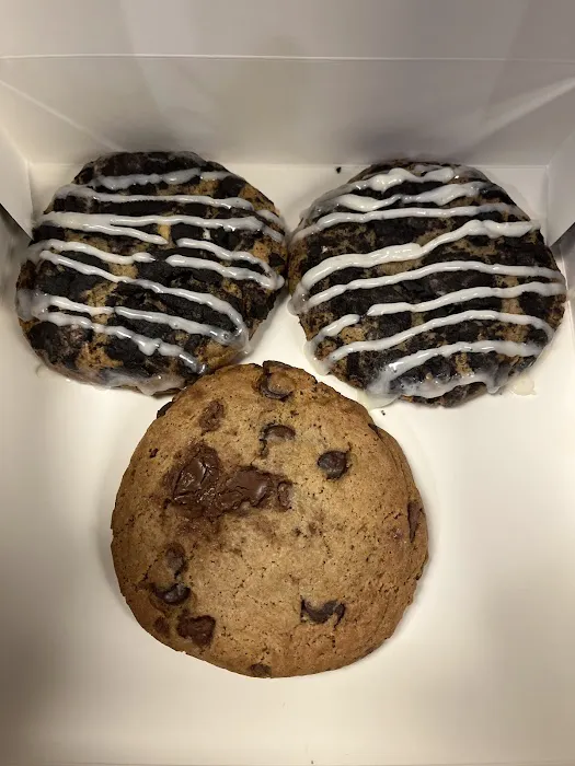 Midnight Cookies & Cream Hollywood Picture 8