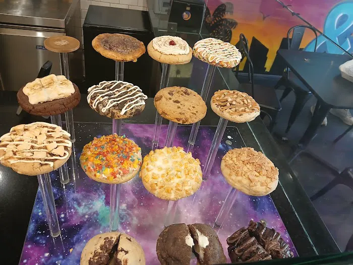 Midnight Cookies & Cream Hollywood Picture 7