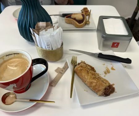 Chocolada Bakery & Cafe Davie