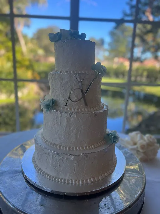 Edible Creations Cakes Picture 10