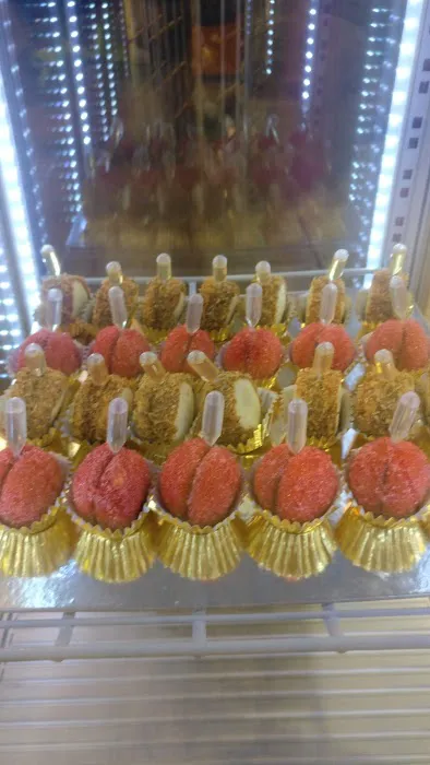Atmosphere Patisserie Picture 3