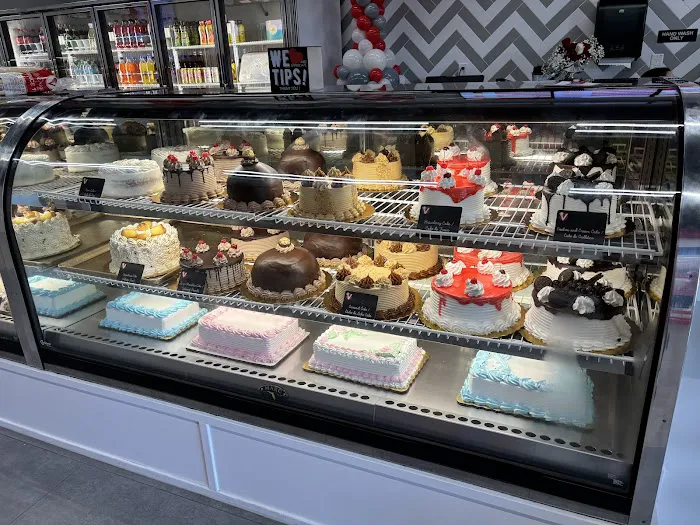 Vicky Bakery East Pines Picture 7
