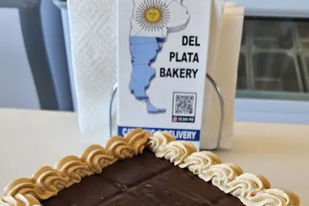 Del Plata Bakery