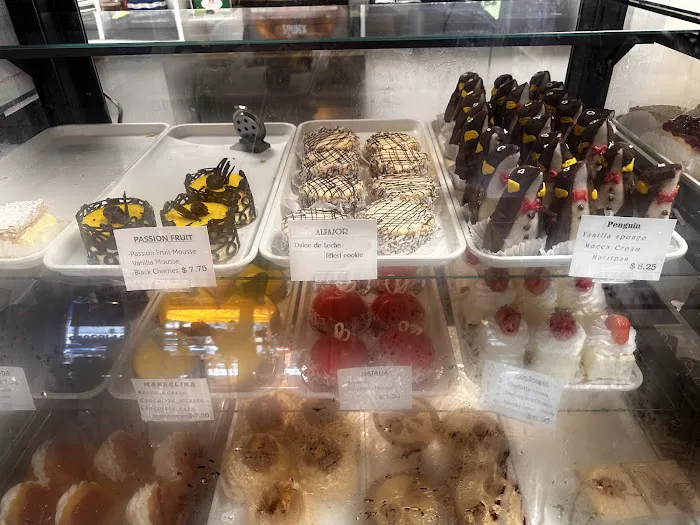 Chocolada Bakery & Cafe Picture 9