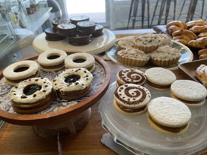 Verocca Sweet & Salty House Picture 6
