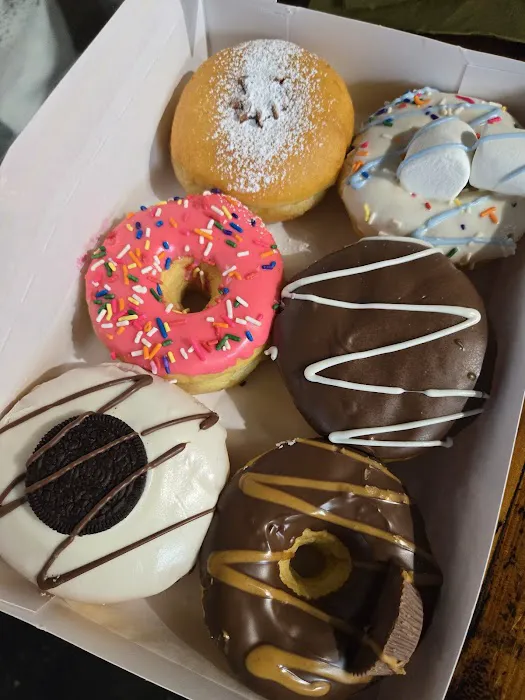 Donut Cream Hollywood Picture 8
