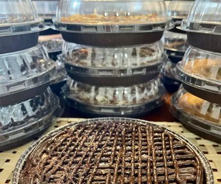 Full Life Gourmet Bakery - 