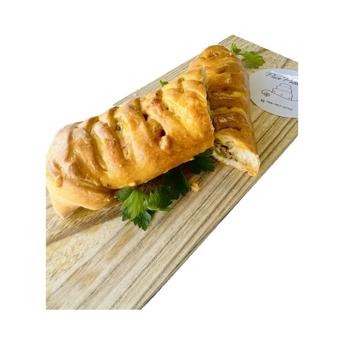 Puce Patisserie Picture 4