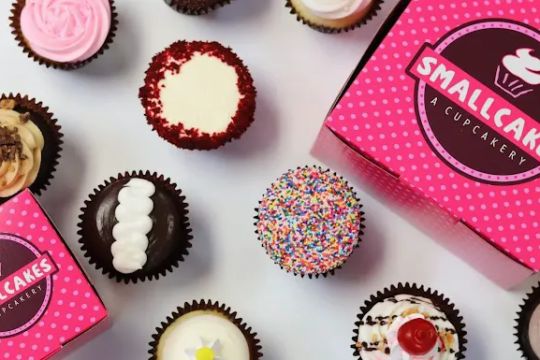 Smallcakes Cupcakery