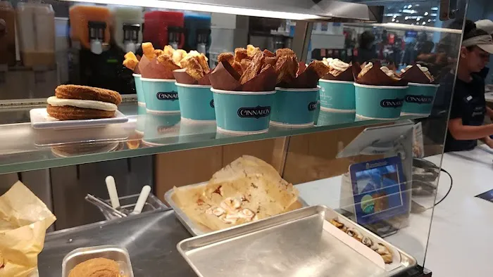 Cinnabon Picture 8