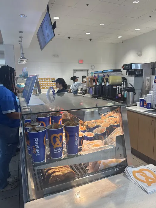 Auntie Anne's Picture 9