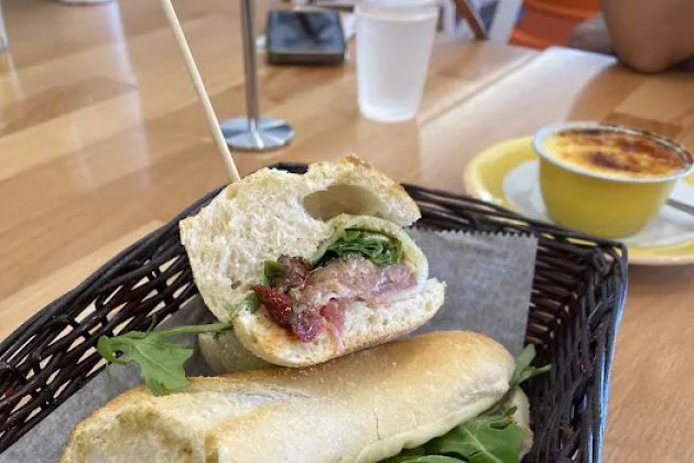 Bonjour French Bakery & Cafe - Pembroke Pines