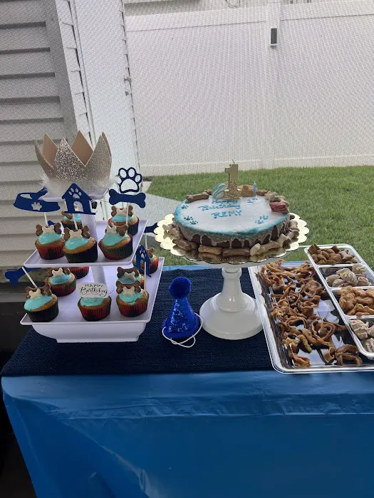 Pawsome Cakes Dog Bakery Picture 3