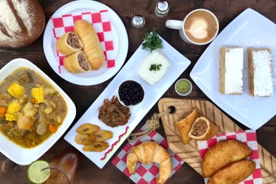 Moises Bakery Hallandale Beach