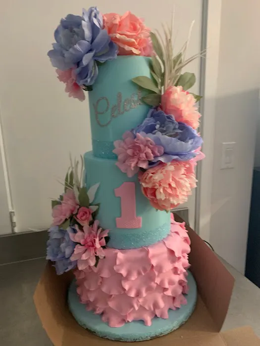 City Vibe Cakes Picture 4