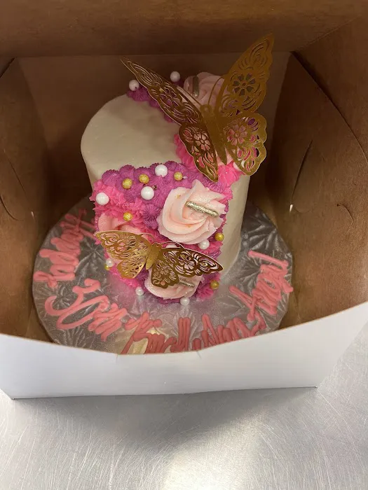 Misha's Cupcakes Picture 9