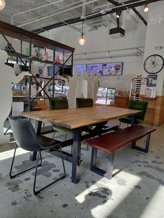 ARI Bakery Cafe Picture 7