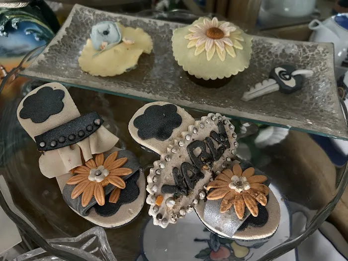 Yarlys Bakery II Picture 2