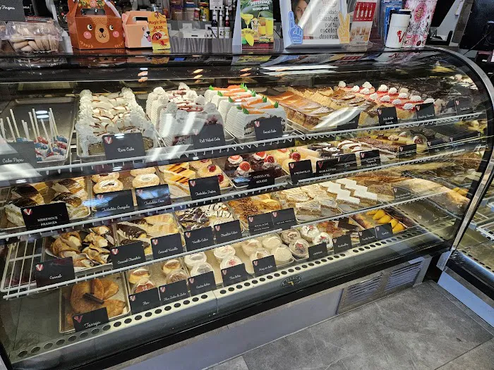 Vicky Bakery West Pines Picture 10