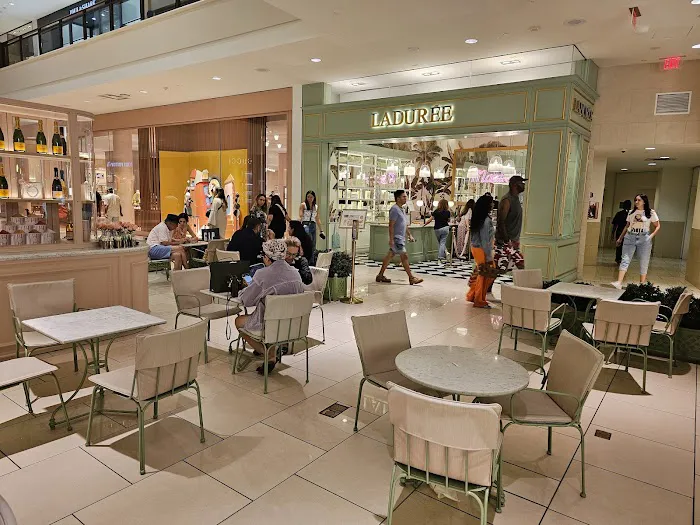 Laduree Picture 7