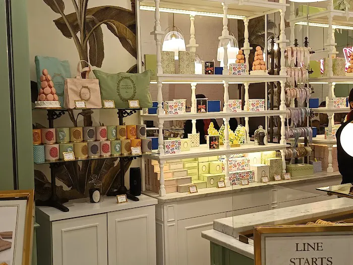 Laduree Picture 8