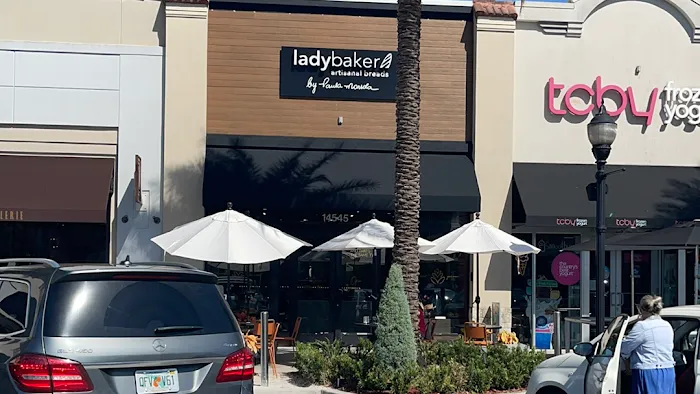 Lady Baker Picture 7
