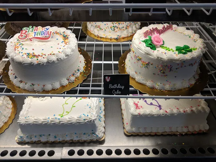 Vicky Bakery Miramar Picture 2