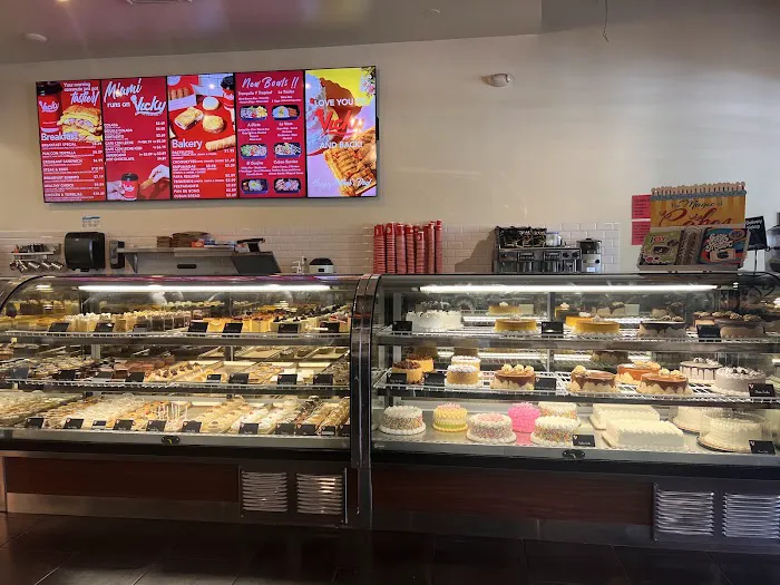 Vicky Bakery Miramar Picture 4