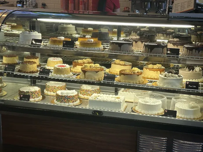 Vicky Bakery Miramar Picture 10