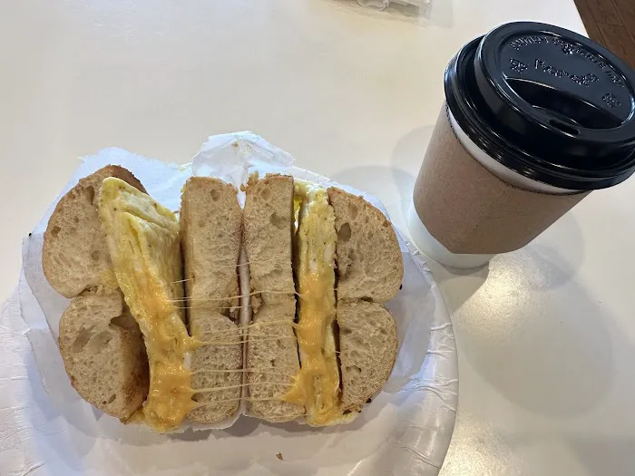 In & Out Bagels Kosher Cholov Israel Pas Isroel Picture 6