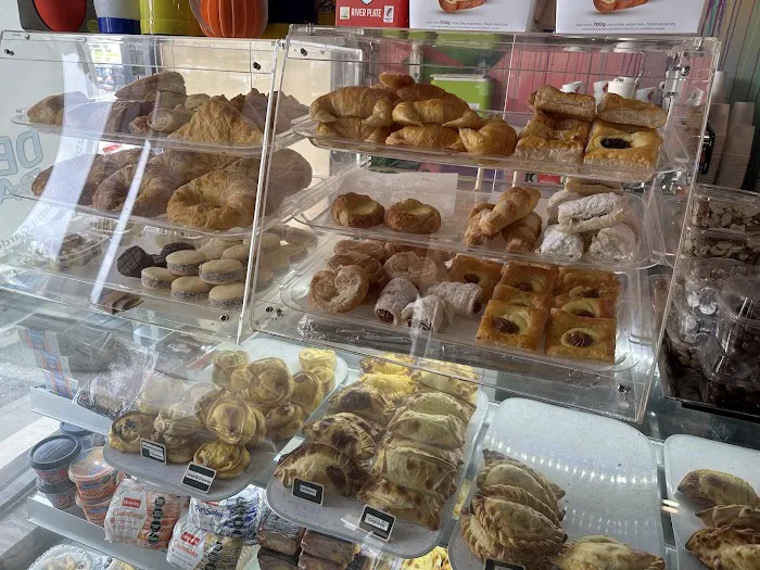 Del Sur Bakery Picture 3